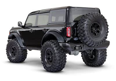 92076-4-2021-Bronco-3qtr-Rear-Black