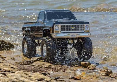 92056-4-TRX4-K10-action-water-4493