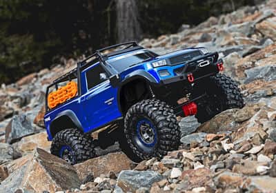 זחלן טרקסס 1/10 דגם TRX-4 High Trail ספורט לימטיד הנעה 4X4 כחול מוכן לנסיעה