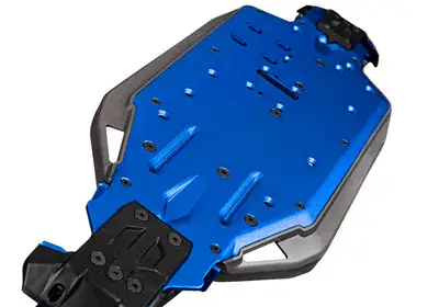 טרקסס סלאג' בלטד החדשה 1/8 הנעה 4X4 אדומה בראשלס מוכן לנסיעה