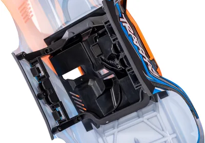 טרקסס מיני סלאש 4X4 בראשלס מוכנה לנסיעה בגודל 1/16 בצבע ירוק